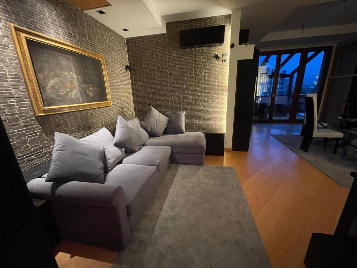 Apartamento Attico Con Vista Spettacolare E Jacuzzi Bolonia Exterior foto
